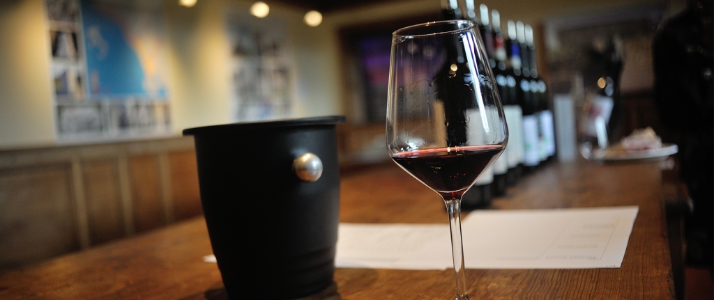 wine tasting 1024x431 1